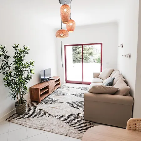 Beachside Breeze In Costa Da Caparica Apartamento Almada