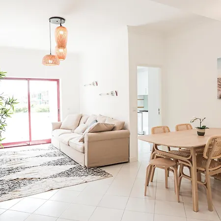 Beachside Breeze In Costa Da Caparica Apartamento *