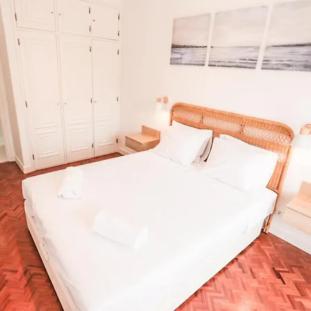 Apartment Beachside Breeze In Costa Da Caparica