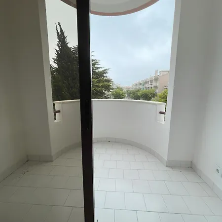Apartamento Beachside Breeze In Costa Da Caparica